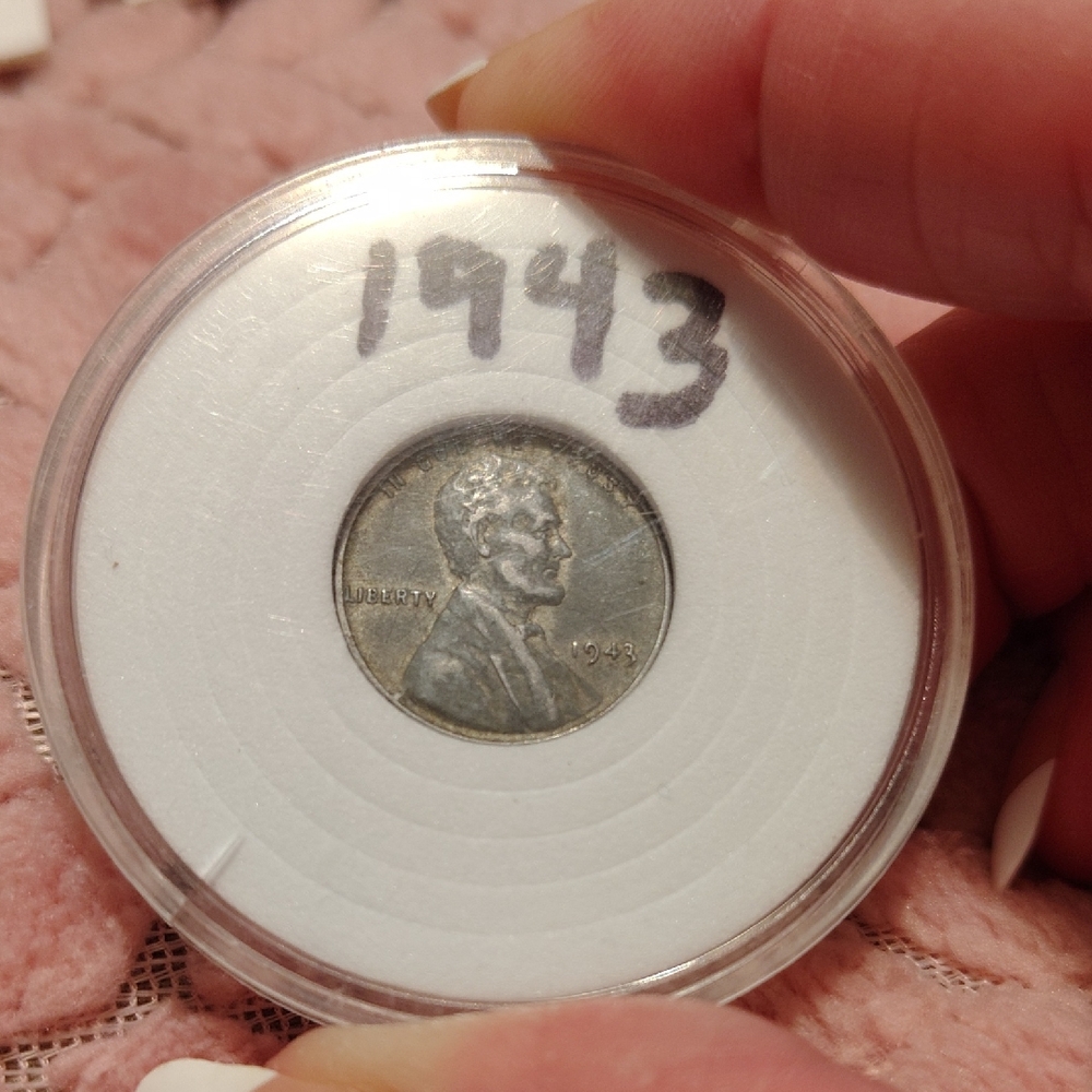 1943 Steel Penny in Protective Case
